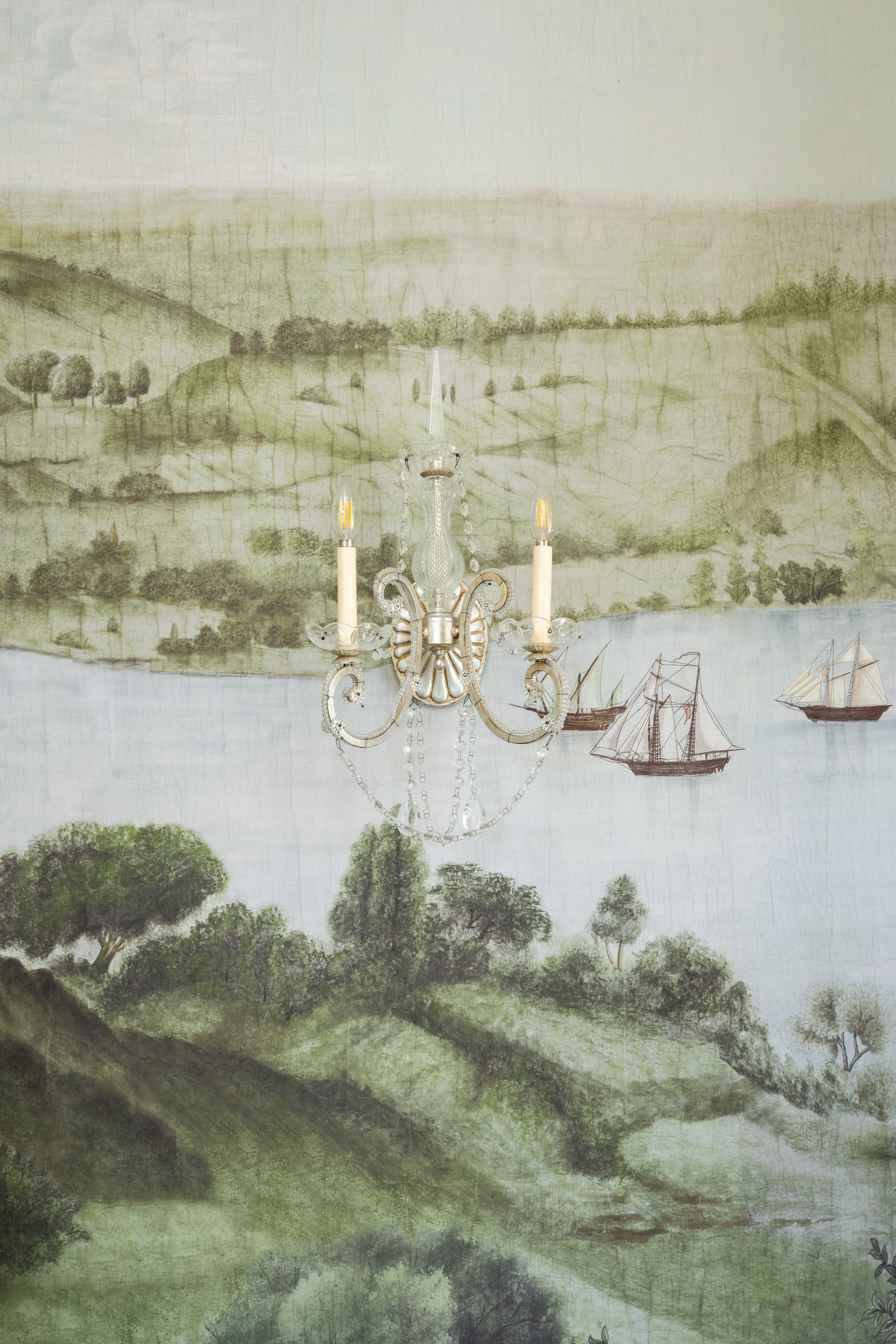 English paper wallcovering installation — 109 Wildwood Dunes