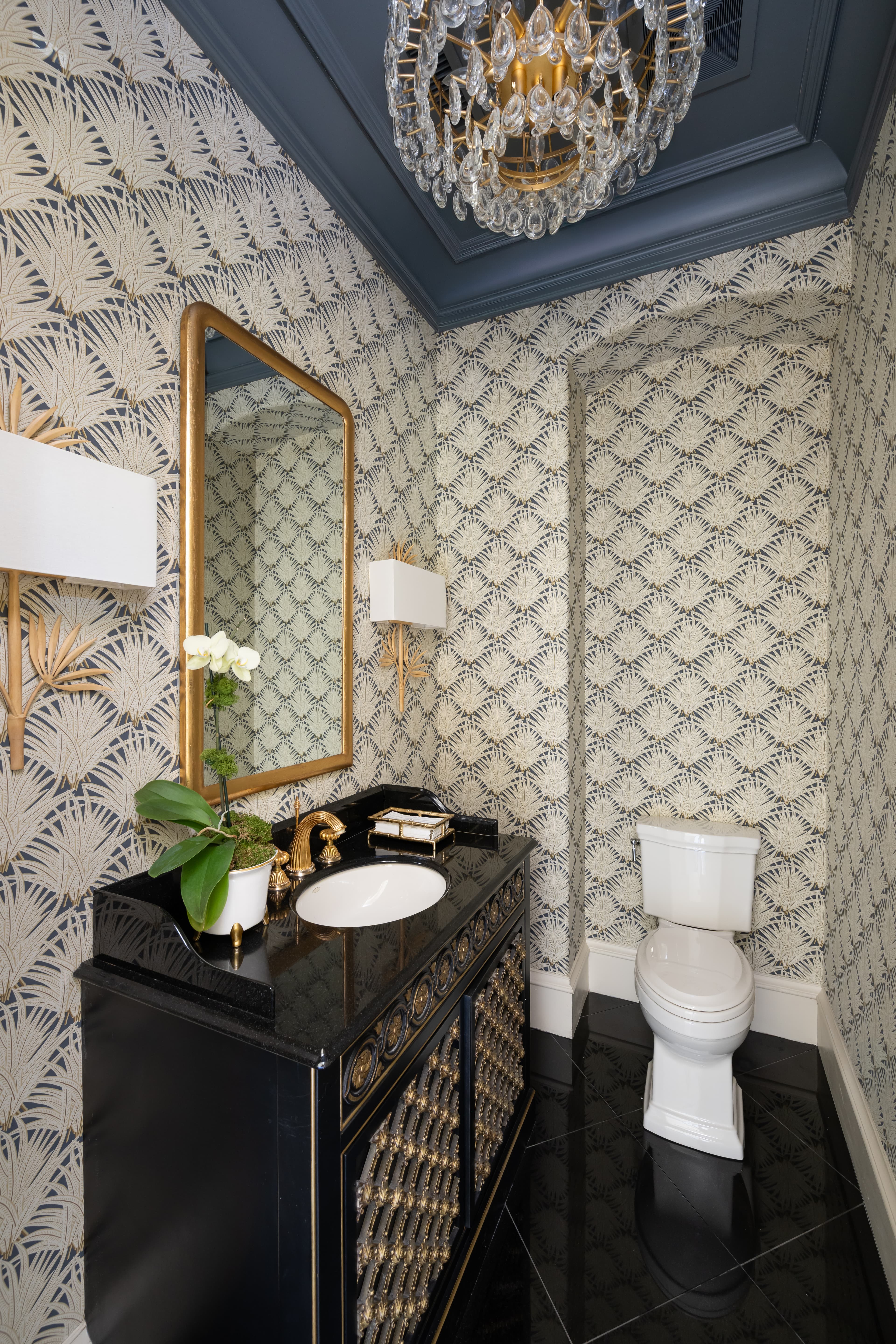 Grasscloth wallcovering installation — 109 Wildwood Dunes