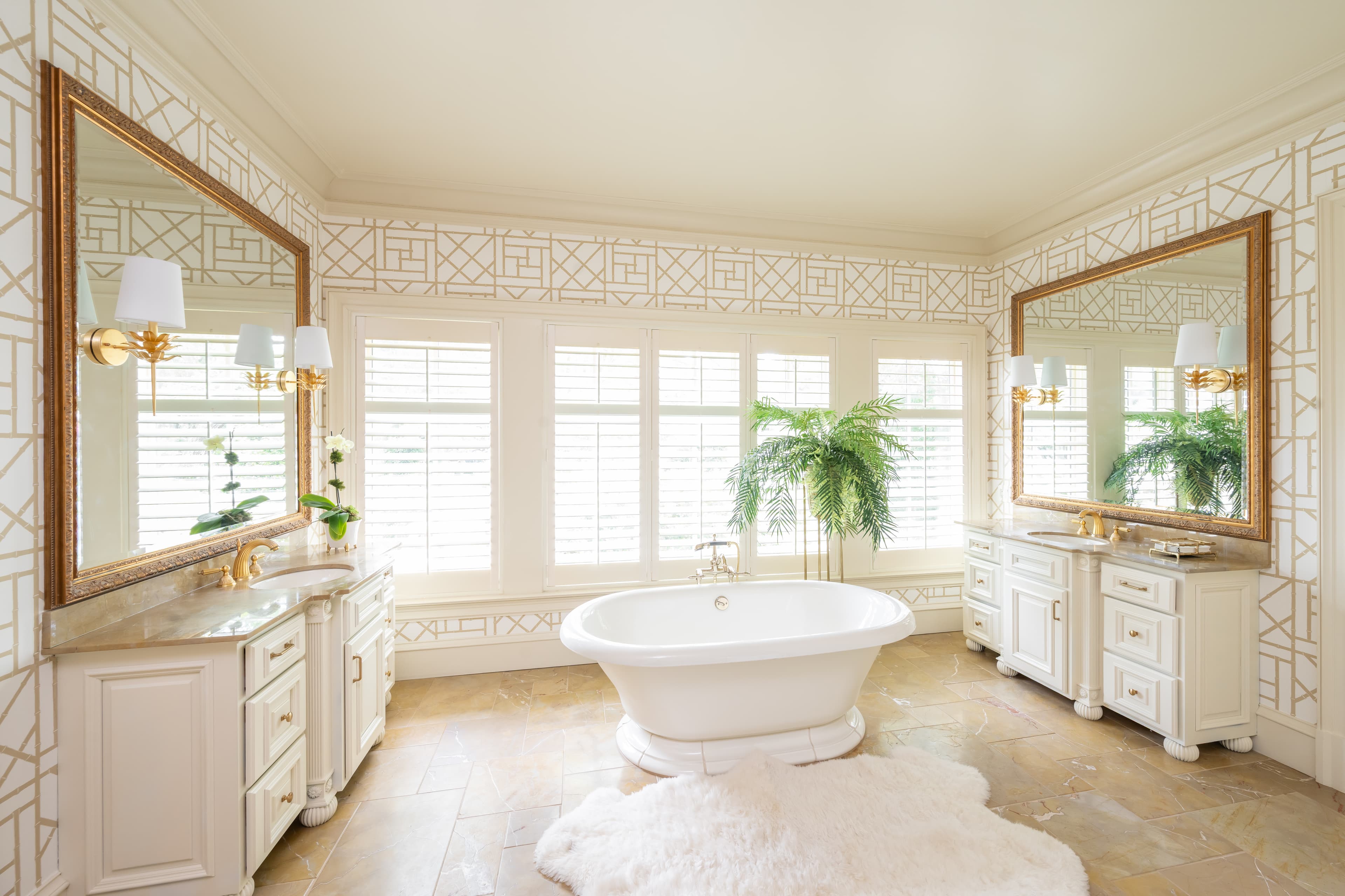 English paper wallcovering installation — 109 Wildwood Dunes